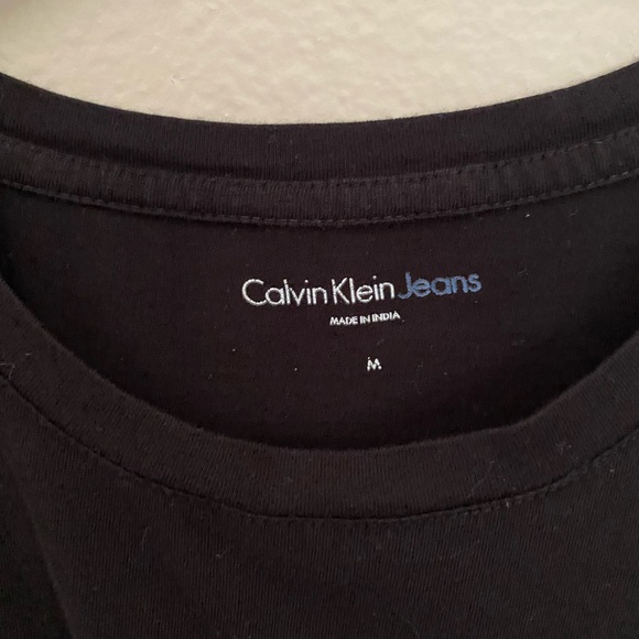 Calvin Klein basic tee - Picture 3 of 3